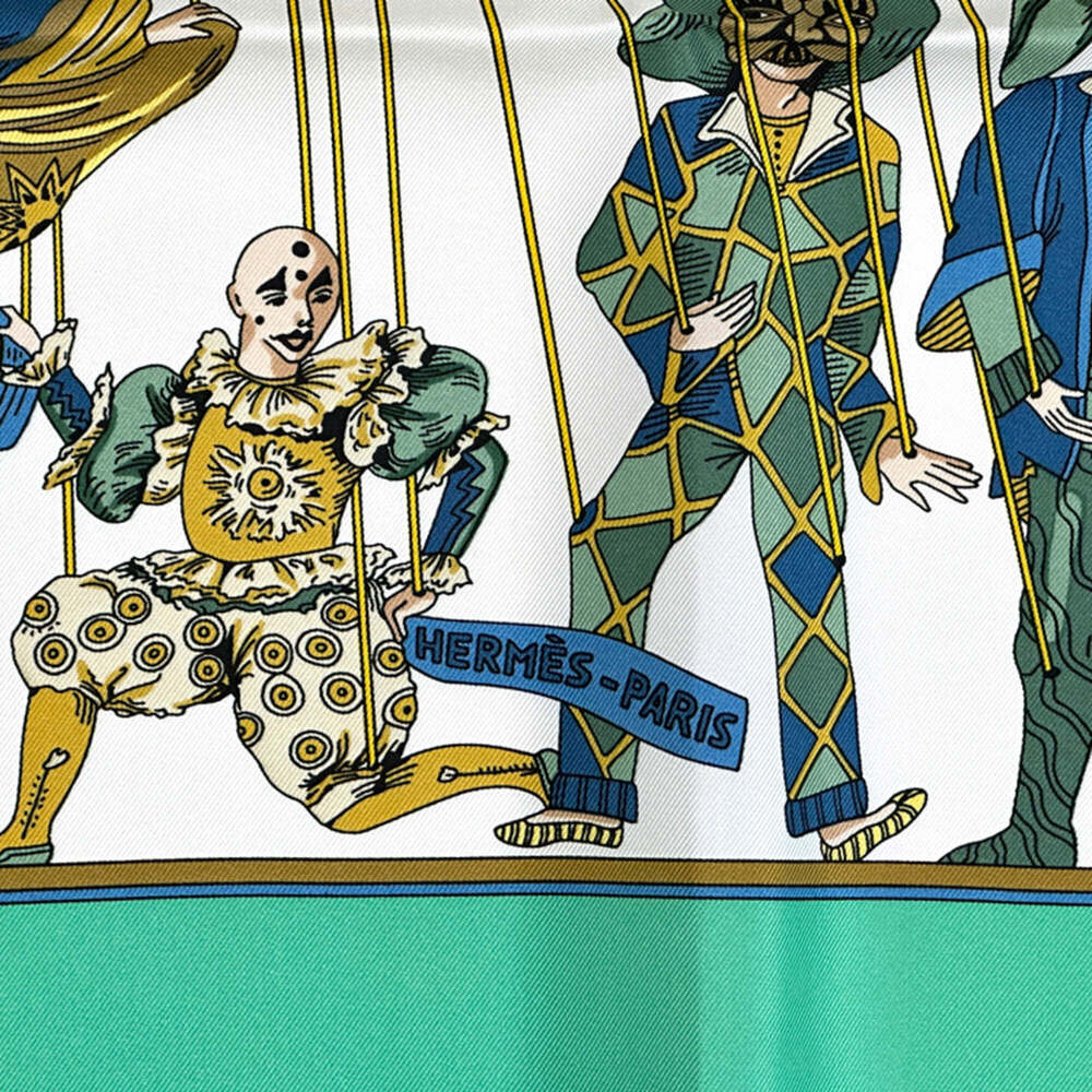 HERMES Green Silk Scarf - Picture 4 of 7